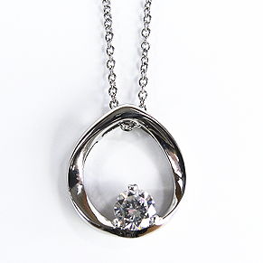 Caster Jewelry - Moderne Kette mit steinbesetztem rundem Anhänger